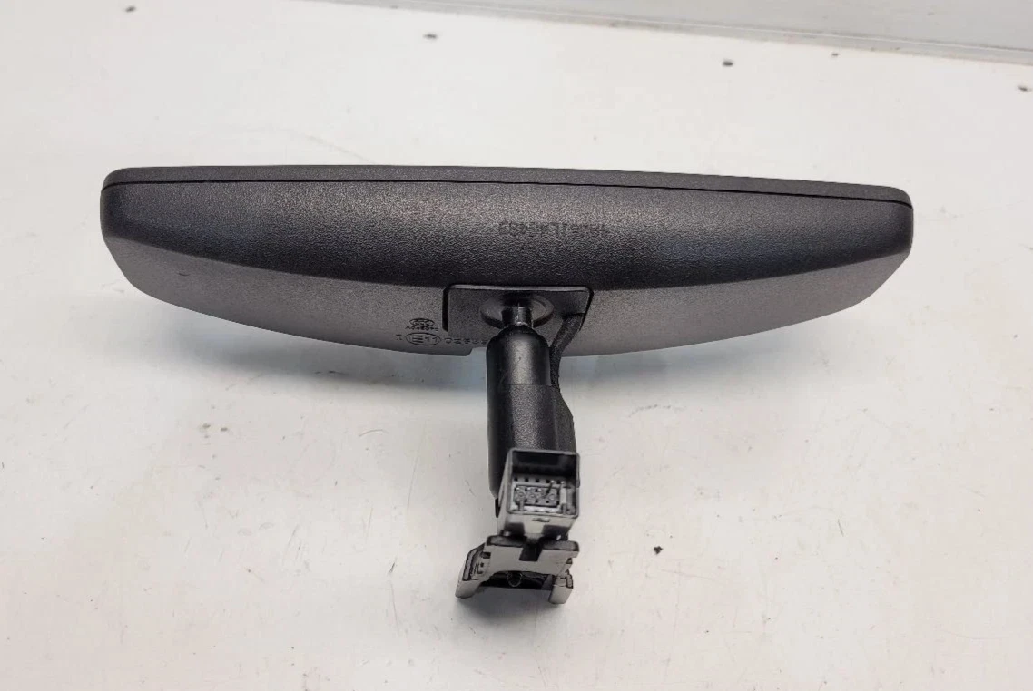 OEM 2014–2019 Chevrolet Silverado 1500 Interior Rear View Mirror w/o Auto-Dim - Image 4